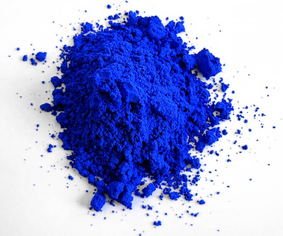 Polvere del pigmento YInMn Blue dal colore blu intenso e brillante