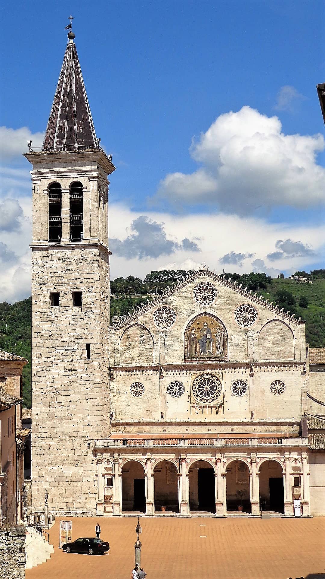 La facciata del Duomo di Spoleto, sede del concerto finale del Festival dei Due Mondi