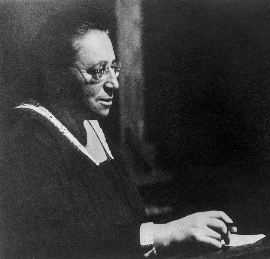 Ritratto fotografico della matematica Emmy Noether