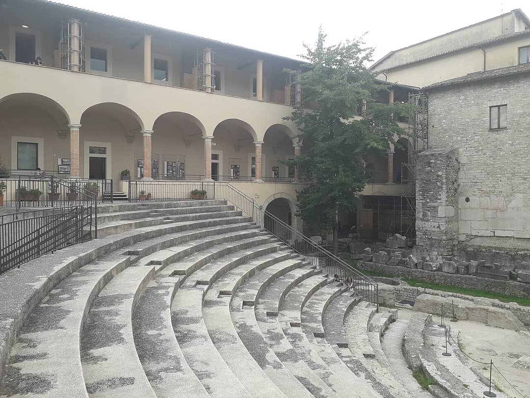 Il Teatro Romano di Spoleto, una delle sedi del Festival dei Due Mondi